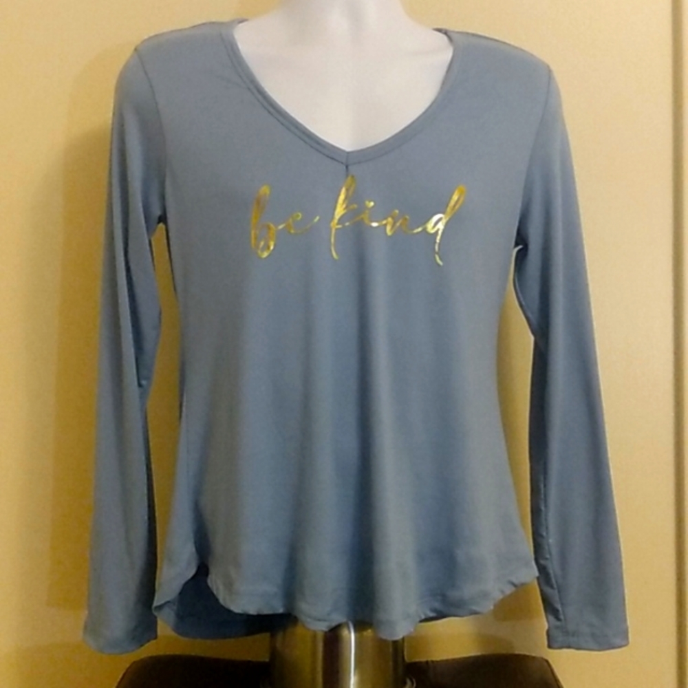 ALIGN COLLECTIVE "be kind" V-Neck Top - Size Medium